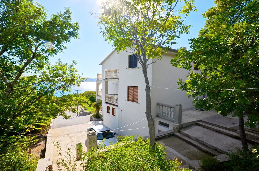 Apartments Sanja Sibinj Krmpotski Extérieur photo