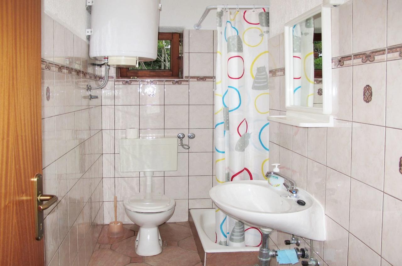 Apartments Sanja Sibinj Krmpotski Extérieur photo