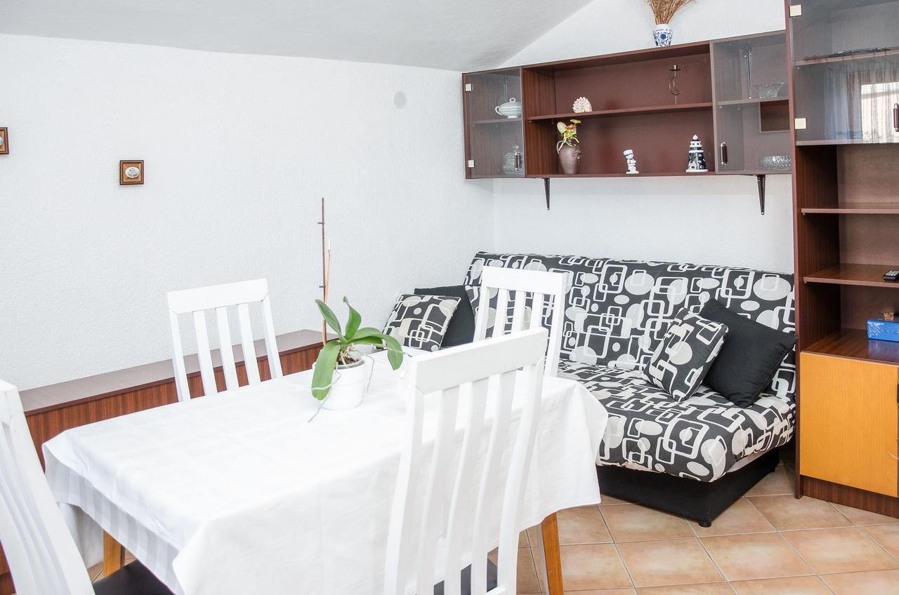 Apartments Sanja Sibinj Krmpotski Extérieur photo
