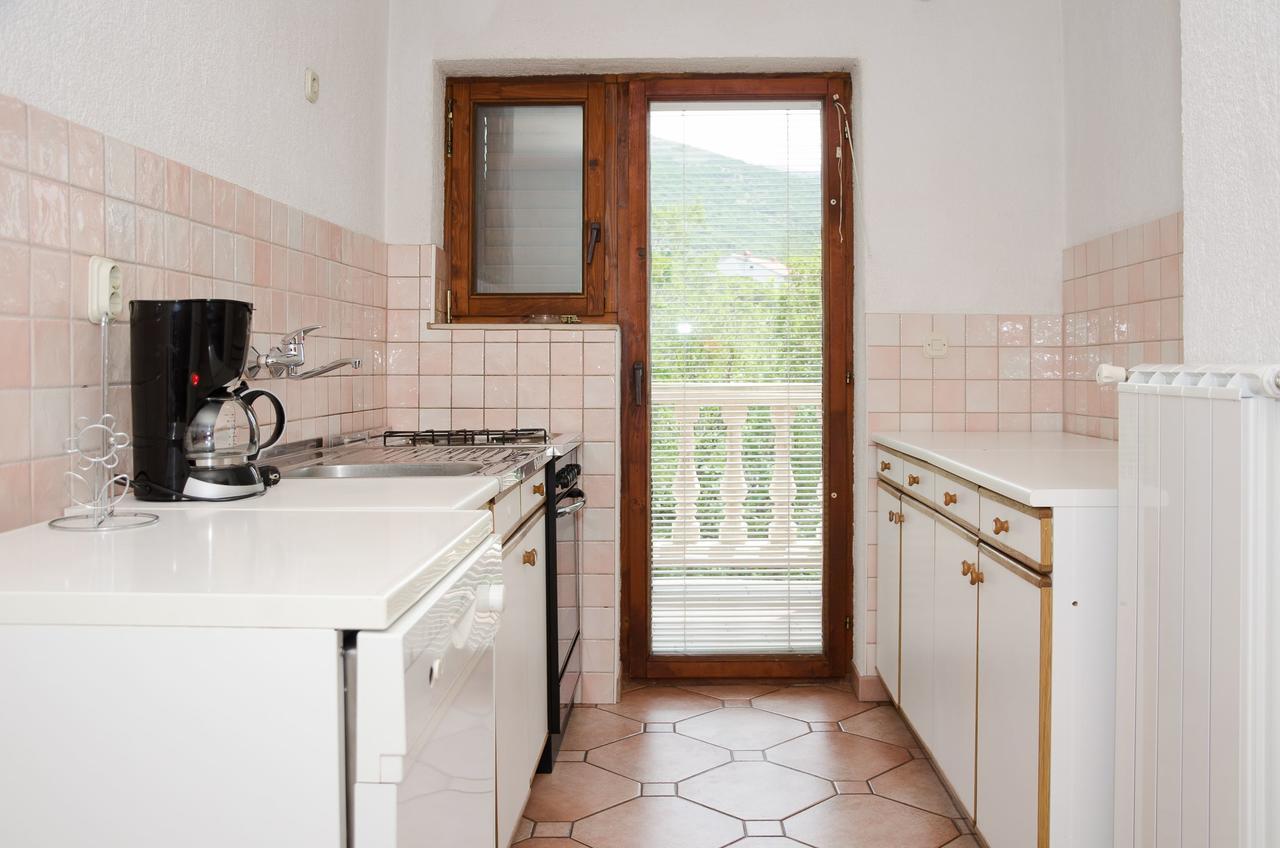 Apartments Sanja Sibinj Krmpotski Extérieur photo